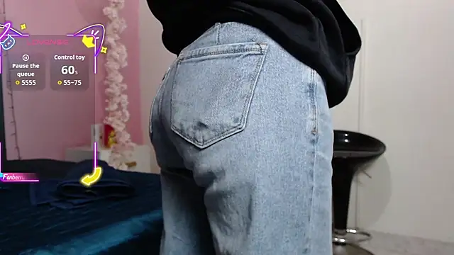 GeorginaBianco online show from February 25, 2026, 12:05 pm