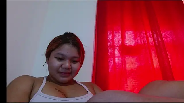 Snapshot of Talia_sweet25 chatting on February 3, 2025, 1:51 pm Talia sweet25 online show from February 3, 2025, 1:51 pm