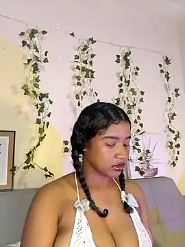 emmamillher online show from September 20, 2025, 9:31 pm