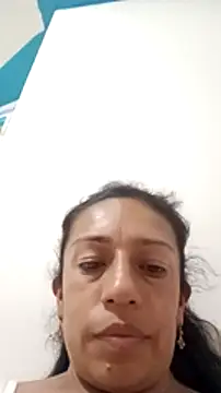 yaz guzman online show from February 6, 2025, 10:53 pm