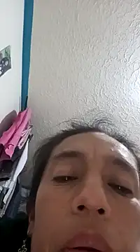 yaz guzman online show from December 19, 2024, 4:56 am