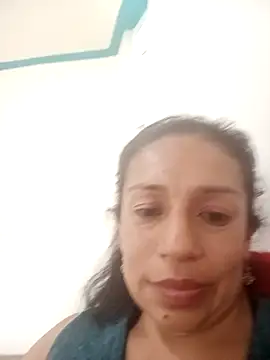 yaz guzman online show from February 13, 2025, 5:01 pm