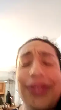 yaz guzman online show from December 7, 2024, 6:48 am