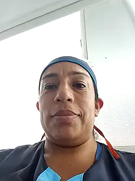 yaz guzman online show from December 30, 2024, 2:51 pm