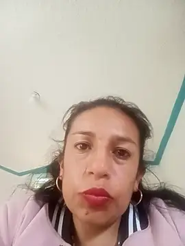 yaz guzman online show from September 15, 2025, 7:14 pm