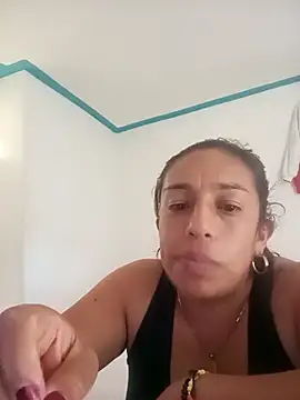 yaz guzman online show from September 22, 2025, 8:59 pm