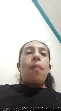 yaz guzman online show from December 15, 2024, 11:09 pm