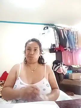 yaz guzman online show from March 12, 2026, 1:04 pm