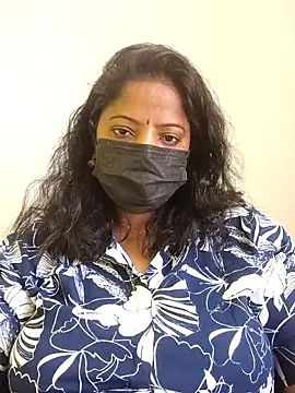 Snapshot of sheela28 chatting on September 18, 2025, 6:27 am sheela28 online show from September 18, 2025, 6:27 am