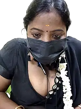 Snapshot of sheela28 chatting on December 7, 2024, 6:10 pm sheela28 online show from December 7, 2024, 6:10 pm