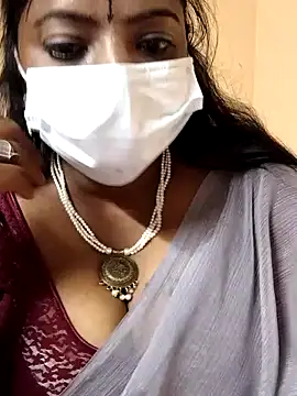 Snapshot of sheela28 chatting on December 23, 2024, 5:00 pm sheela28 online show from December 23, 2024, 5:00 pm