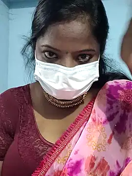 Snapshot of sheela28 chatting on December 25, 2024, 7:57 am sheela28 online show from December 25, 2024, 7:57 am