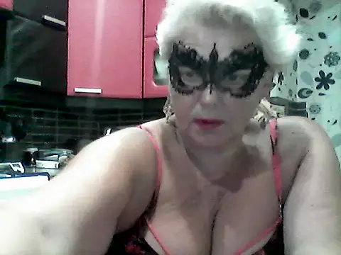 Snapshot of Lisa_Suzie chatting on July 19, 2026, 6:04 pm Lisa Suzie online show from July 19, 2026, 6:04 pm