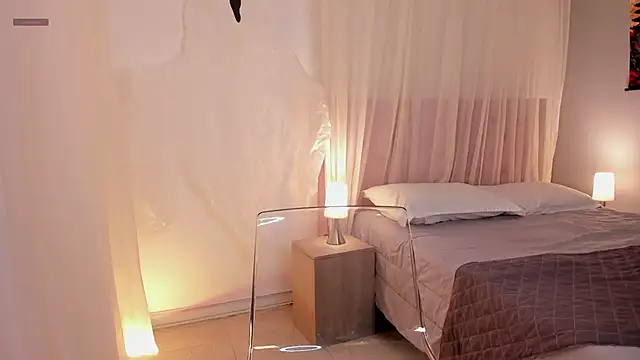 Snapshot of Lia_Sweett_ chatting on October 24, 2025, 3:22 pm Lia Sweett online show from October 24, 2025, 3:22 pm