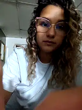 BrendaGirs online show from November 28, 2025, 2:56 am