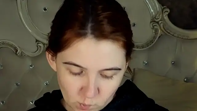 Melanie Stoun online show from October 2, 2025, 12:41 pm