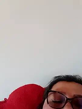 Darly Gomez online show from February 2, 2025, 8:41 pm