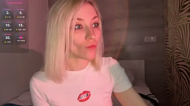 alexa novak online show from November 17, 2025, 2:48 am