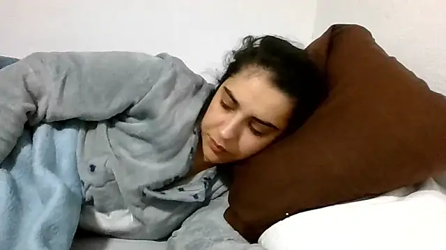 Snapshot of Ursumi1 chatting on January 18, 2026, 5:38 pm Ursumi1 online show from January 18, 2026, 5:38 pm