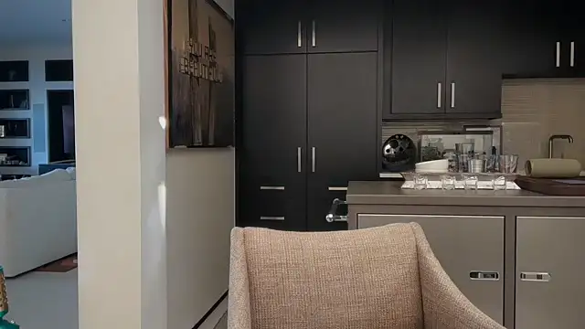 69woodinson online show from October 19, 2025, 12:30 pm