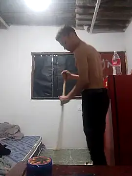 boyhot6996 online show from December 8, 2024, 4:33 am