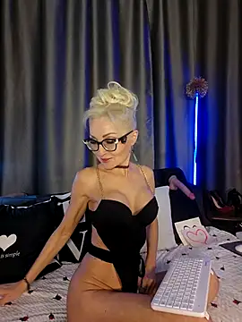 Milforja online show from March 10, 2026, 5:50 pm