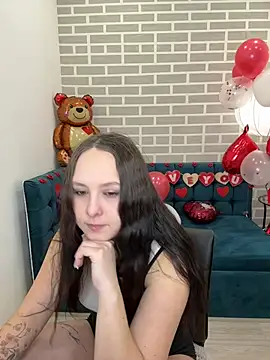 BeatriceReeves online show from February 12, 2026, 1:05 am