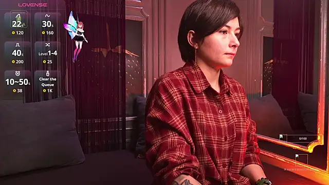 Ishtar Divine online show from December 4, 2025, 3:22 pm