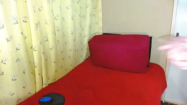 Snapshot of A1ra_777 chatting on March 4, 2025, 9:18 am A1ra 777 online show from March 4, 2025, 9:18 am