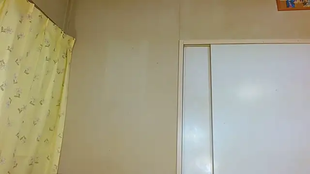 Snapshot of A1ra_777 chatting on February 17, 2025, 9:03 am A1ra 777 online show from February 17, 2025, 9:03 am