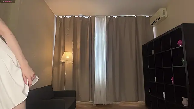 MoiraHavins online show from February 10, 2026, 6:34 am