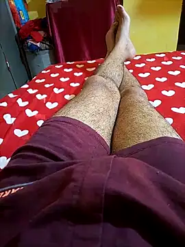 BusyMitt17 online show from April 12, 2026, 12:30 pm