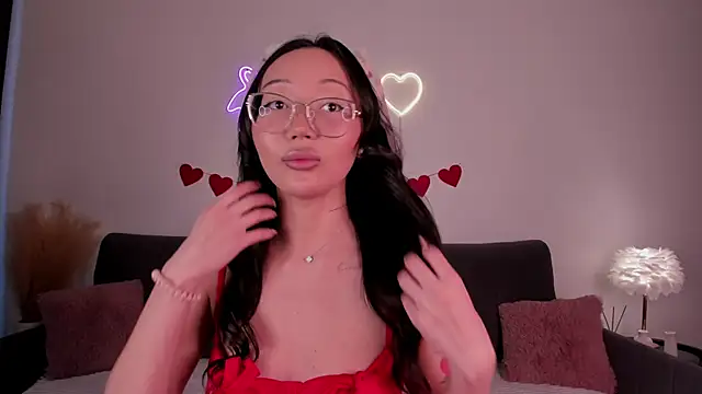 naomi asian online show from May 30, 2026, 6:20 am
