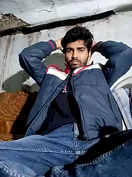 Roni1028 online show from December 10, 2024, 5:11 pm