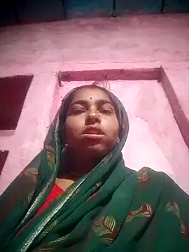 Cute  Mansi online show from February 6, 2025, 10:10 pm