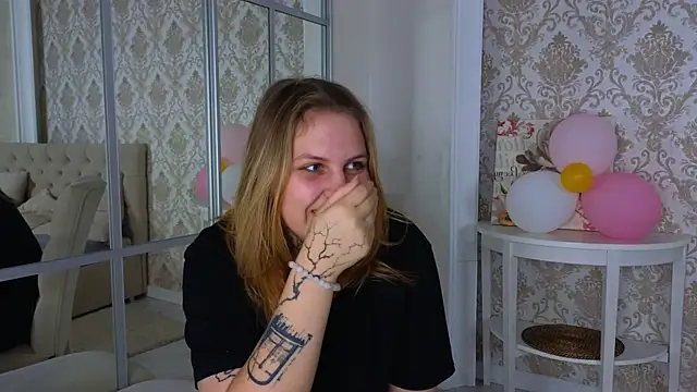 EngelCoombs online show from December 12, 2024, 1:21 am