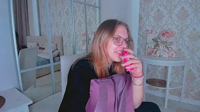 EngelCoombs online show from December 12, 2024, 10:20 pm