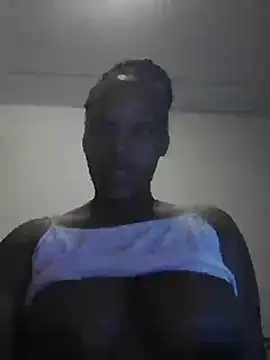 Snapshot of wet_Lips_x_x chatting on January 5, 2025, 10:40 pm wet Lips x x online show from January 5, 2025, 10:40 pm