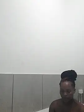 Snapshot of wet_Lips_x_x chatting on December 19, 2024, 4:13 pm wet Lips x x online show from December 19, 2024, 4:13 pm