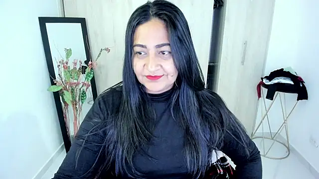 Adele Sweett online show from May 12, 2026, 10:43 am