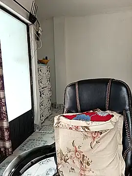 Hot-Angel  online show from January 16, 2026, 5:44 am