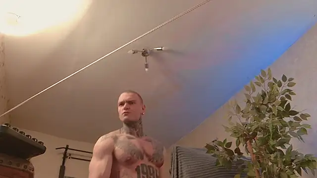Snapshot of bulatov_xx chatting on May 27, 2026, 1:57 am bulatov xx online show from May 27, 2026, 1:57 am