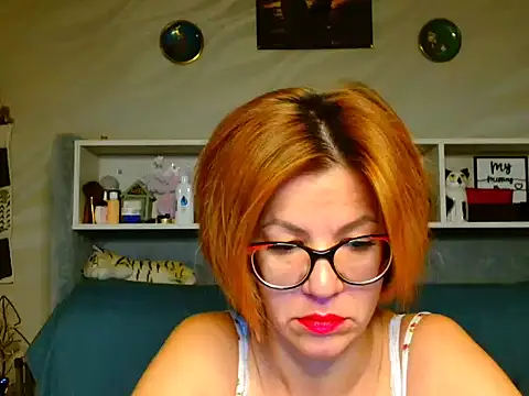 Snapshot of Natali3855 chatting on October 20, 2025, 3:41 am Natali3855 online show from October 20, 2025, 3:41 am