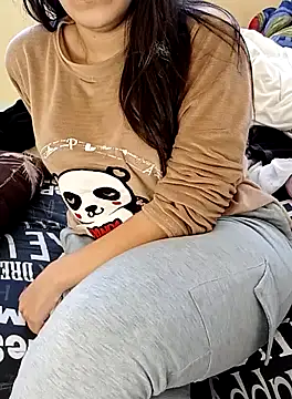 ShadiaStar online show from January 9, 2026, 2:13 pm