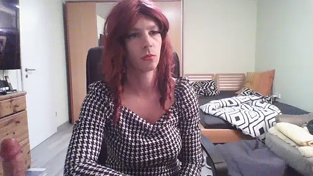 Kinky-Kristina online show from October 9, 2025, 5:35 pm