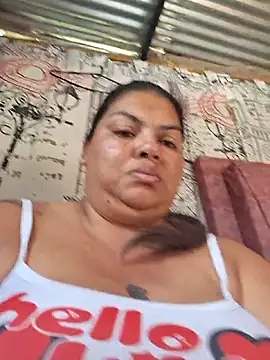 chubby sexy big tits online show from November 2, 2025, 11:59 am