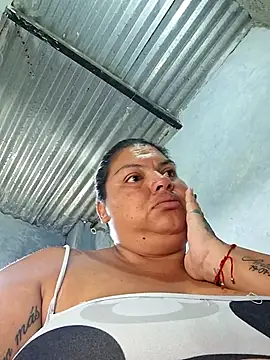 chubby sexy big tits online show from October 21, 2025, 12:15 pm