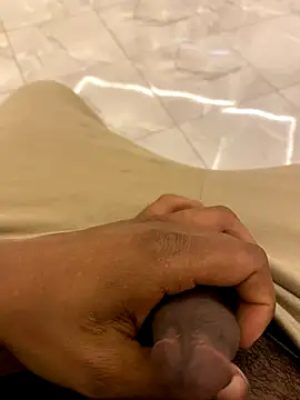 Lahcene online show from November 25, 2025, 10:10 pm