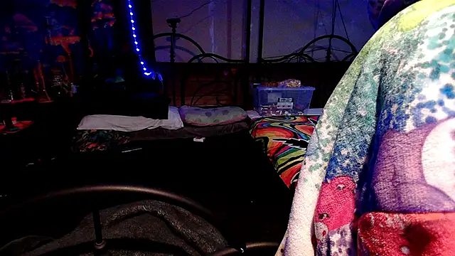 Stonermama666420 online show from October 9, 2025, 3:29 am