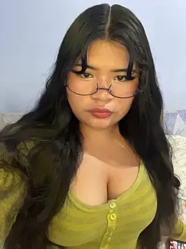 Snapshot of CANELA_9911 chatting on June 3, 2026, 9:41 pm CANELA 9911 online show from June 3, 2026, 9:41 pm